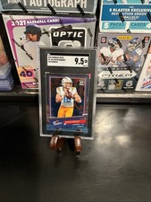 2020 OPTIC JUSTIN HERBERT THE ROOKIES 🏈⭐️🔥 (RC) SGC 9.5