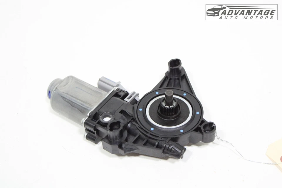 2020-2024 CHRYSLER VOYAGER REAR LEFT SIDE DOOR WINDOW REGULATOR MOTOR OEM - Image 3 of 4