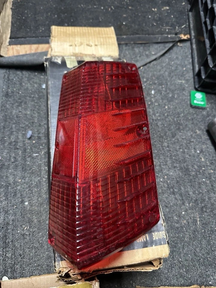 Nuevo de Lote Antiguo Oldsmobile Cutlass - Vista Cruiser Wagon: 1970, 1971, 1972, luz trasera izquierda Foto 4 de 4