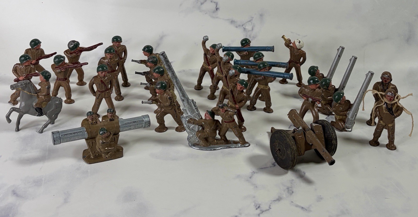 LOT 29 Vintage Mixed Barclays Manoil Lead Toy Soilders