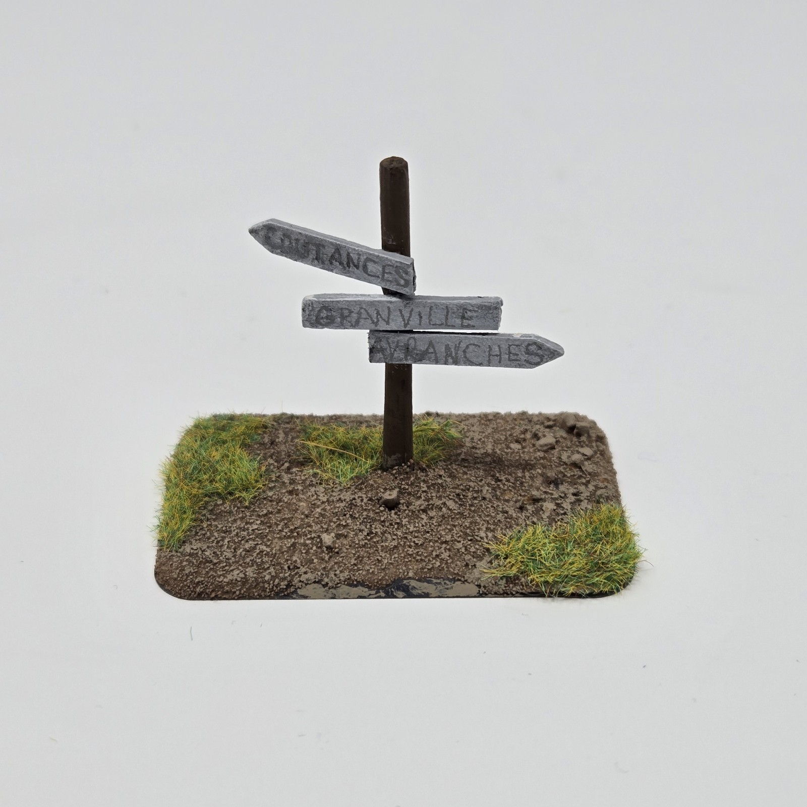 Battlefront Flames of War Telegraph Poles and Sign Post (XX703) Painted Rare OOP