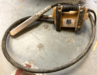 Wyco 995 115v Electric Concrete Vibrator with Square Head Vibrating Head