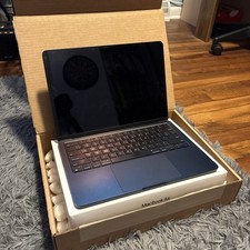 MacBook Air 13 2024 M3 8-Core 10-Core GPU 16GB 512GB Midnight Excellent