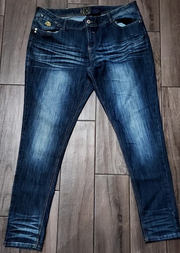 Pantalones de mezclilla para mujer faldas capris marcas y tallas mixtas - nuevos y usados - Imagen 144 de 167