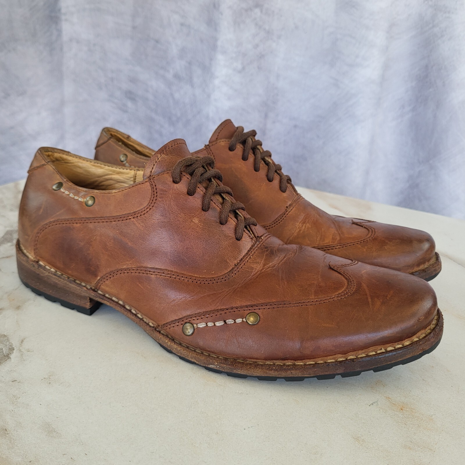 SAOLA Oxford a coda di rondine con borchie da letto uomo taglia 8 marrone