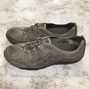 clark slip on sneakers