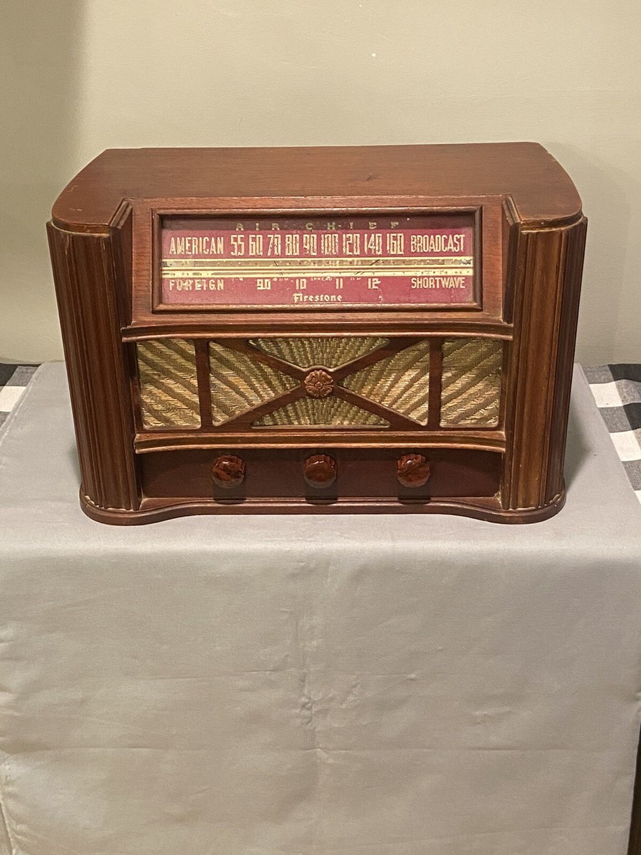 Firestone Air Chief 4-A-20 Art Deco Radio Shortwave needs work