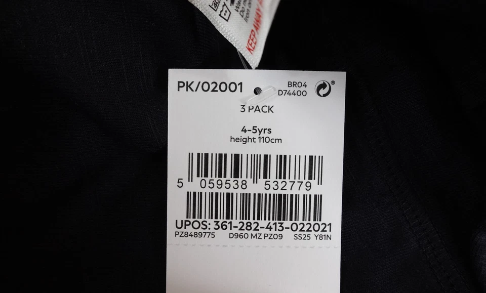 Paquete de 3 pantalones cortos Next para niños pequeños 4-5 negros grises azul marino con cordón de bolsillo nuevos con etiquetas Foto 4 de 4