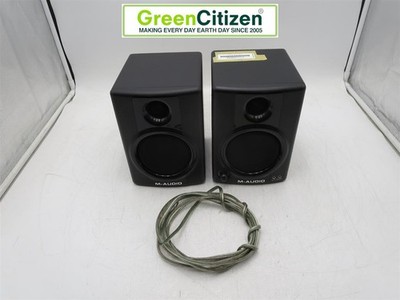 M-Audio AV30 Compact Monitor Speakers