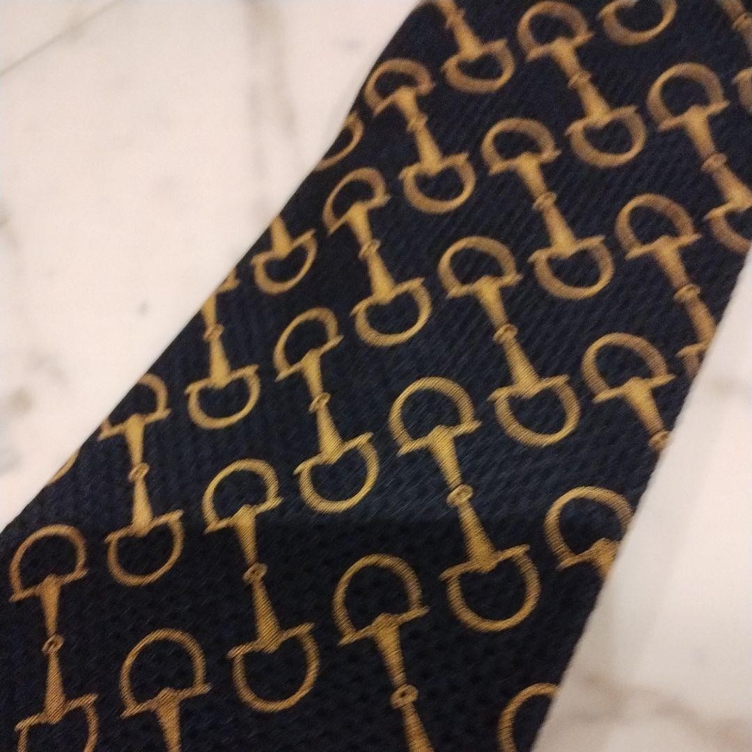 GUCCI Necktie Tie Navy All over horse bit pattern 100% Silk Made in Italy Used