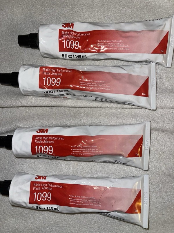 3M Nitrile High Performance Plastic Adhesive 1099, Tan, 5 Oz Tube Of 4 20oz