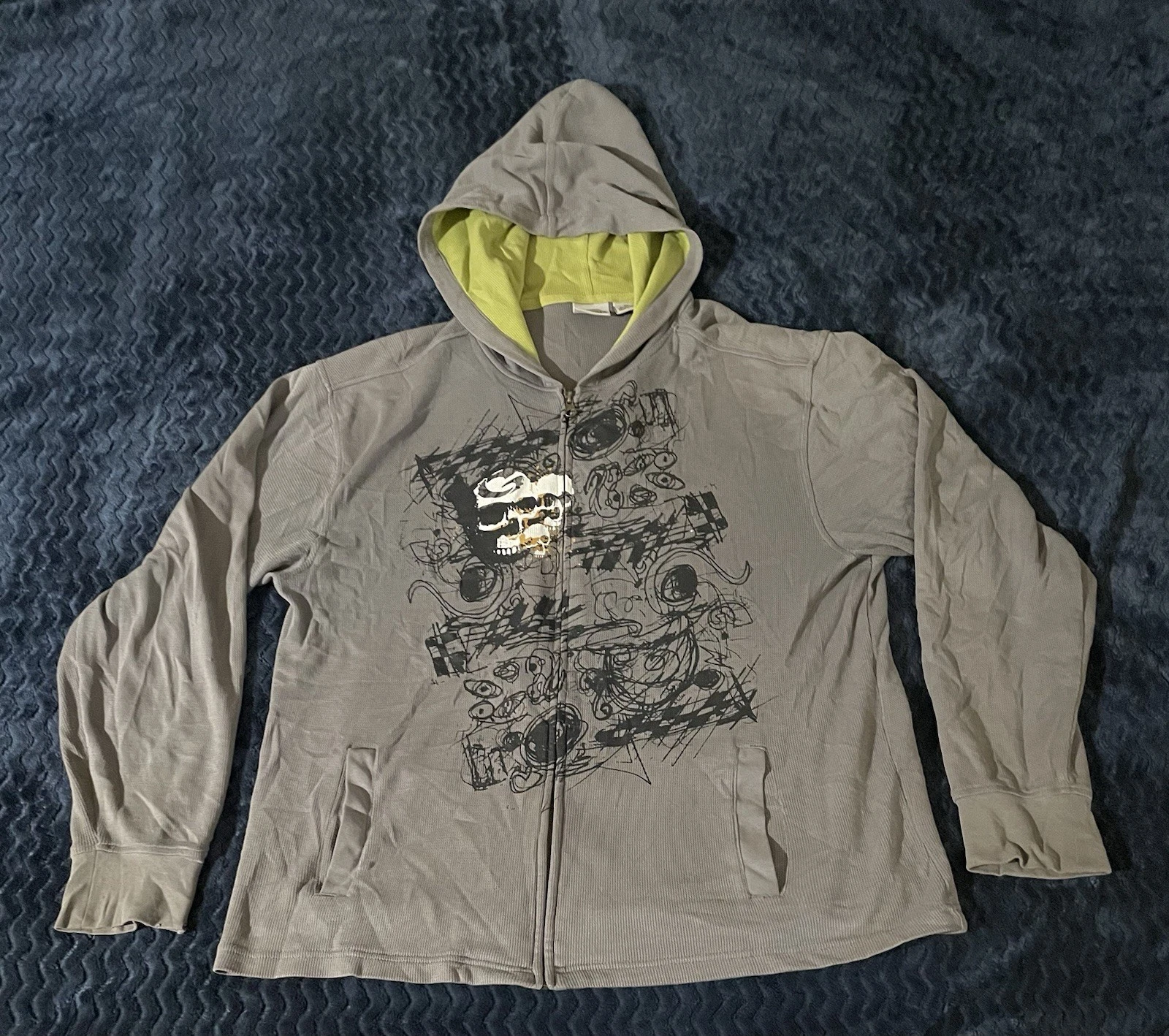 Gotcha Hoodie Shirt XL Gray Thermal Pullover Skull Graphic Y2K Skate *Distressed