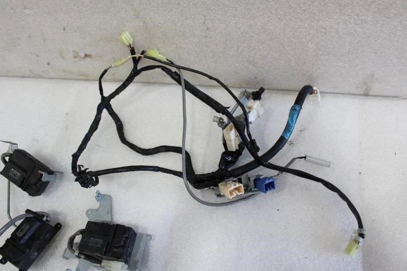 Servomotores HVAC LEXUS SC400 SC300 1992 1993 1994 1995 1996 + ARNÉS DE CABLEADO Foto 2 de 4