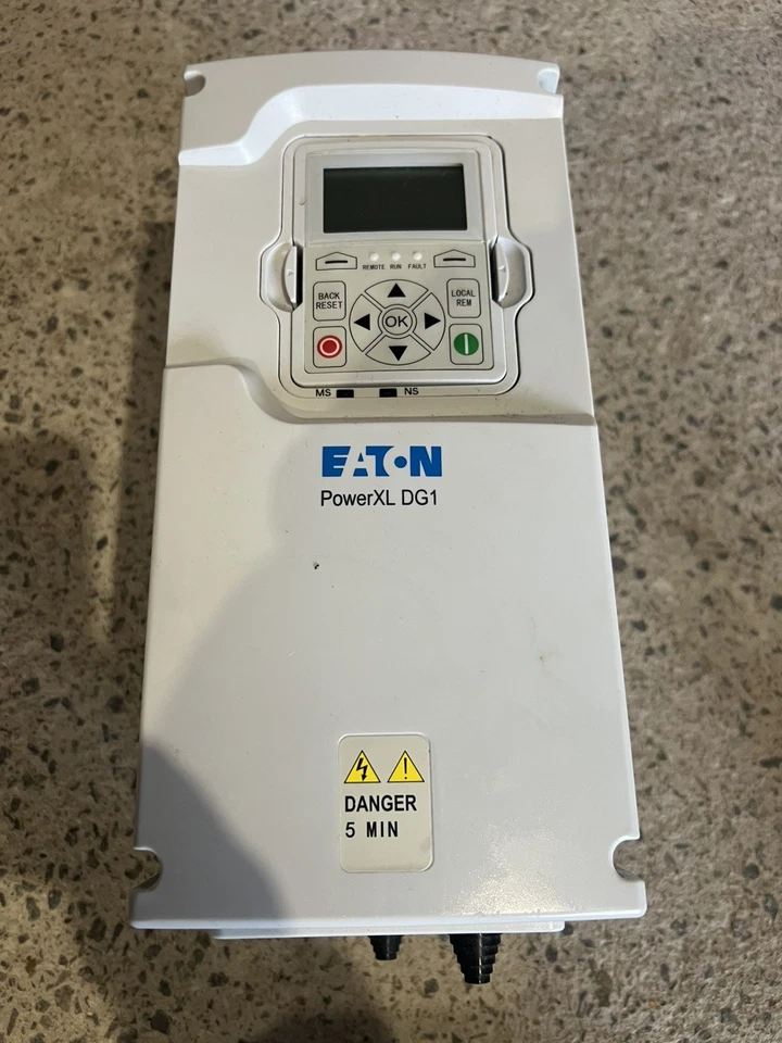 EATON WECHSELRICHTER POWER XL DG1 3 Phasen 3KW 3PS IP54 VFD ABB DANFOSS