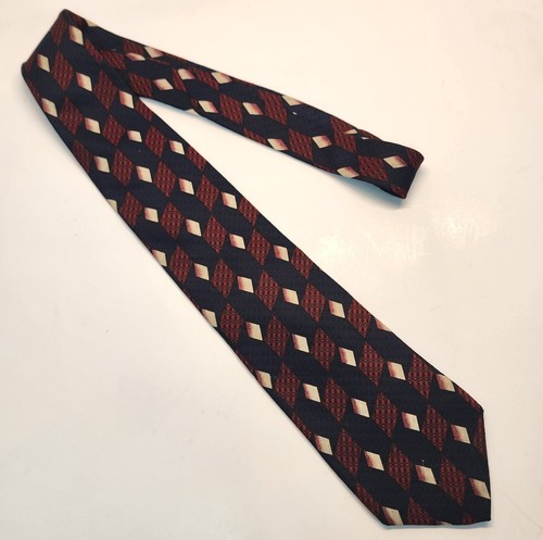 Corbata Cuello Cuadrado Embassy 57" Azul Marino, Rojo y Dorado Geométrica 100% Seda Hecha en EE. UU. - Imagen 2 de 6