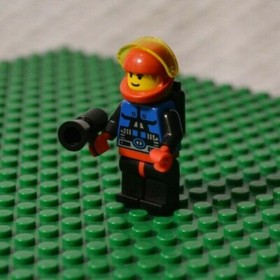 LEGO Space Spyrius Astronaut Minifigure Airtank 1843 6705 6959 6949 6939 - SP039
