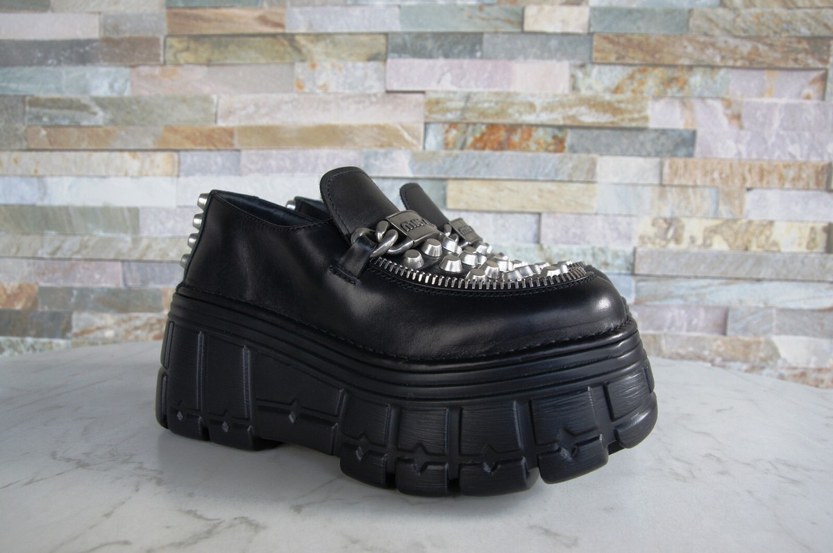Miu 39,5 Plateau Scarpe Basse Morbide Borchie Nero Nuovo