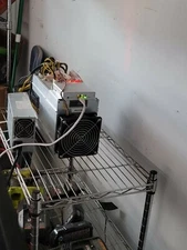 Bitmain Antminer l3+ Scrypt/Dogecoin/Litecoin Miner