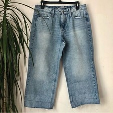 UNIVERSAL THREAD Women  s Wide Leg Cropped Raw Hem Mid Wash Jeans Cotton  