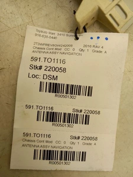 2016 TOYOTA RAV4 XLE 2.5L FWD AT ANTENNA AMPLIFIER CONTROL MODULE ECM  - Image 4 of 4