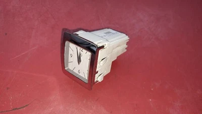 Analoguhr Düse Lüftung Heizung Klima mitte Holz Mercedes W212 S212 A2188274300 - Bild 1 von 3