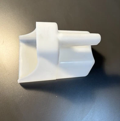 3 QUART PLASTIC FEED SCOOP FROM TOLCO