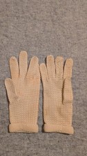 White Mesh/Crocheted Ladies Gloves - vintage tea party - grandma core - EUC