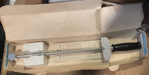 CRAFTSMAN TORQUE WRENCH, IN ROUGH BOX, WITH CHART... 1/2 DRIVE - Picture 2 of 2