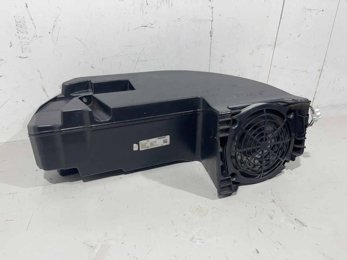 Audi TT 2007 8j Bose Subwoofer Loudspeaker 8J7035382 for