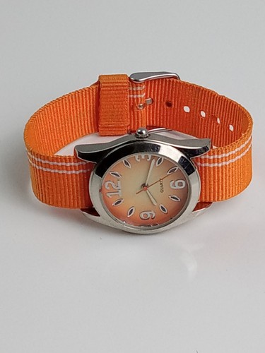 Armbanduhr orange & weiß gestreift Schnallenband rundes Zifferblatt silberfarben - Bild 9 von 20