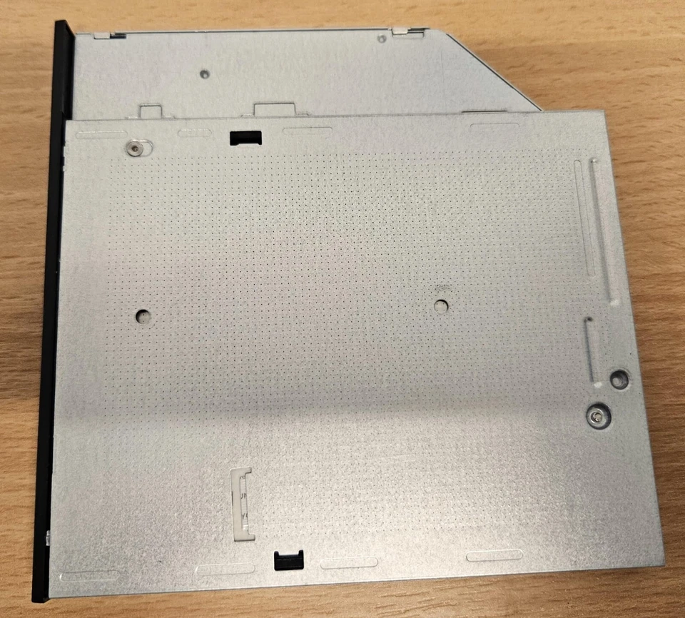 Unidad de disco Hitachi 9,5 mm SATA DVDRW para computadoras de escritorio y portátiles unidad óptica delgada Foto 4 de 4