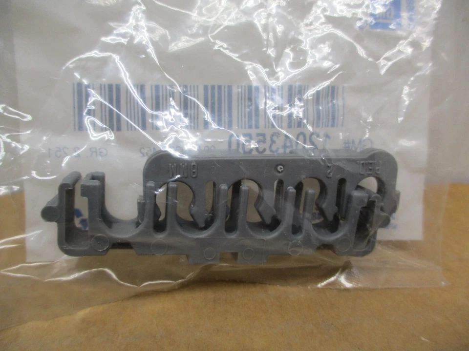 1984-1991 C4 Corvette Spark Plug Wire Retainer GM# 12043550 NOS - Image 2 of 2