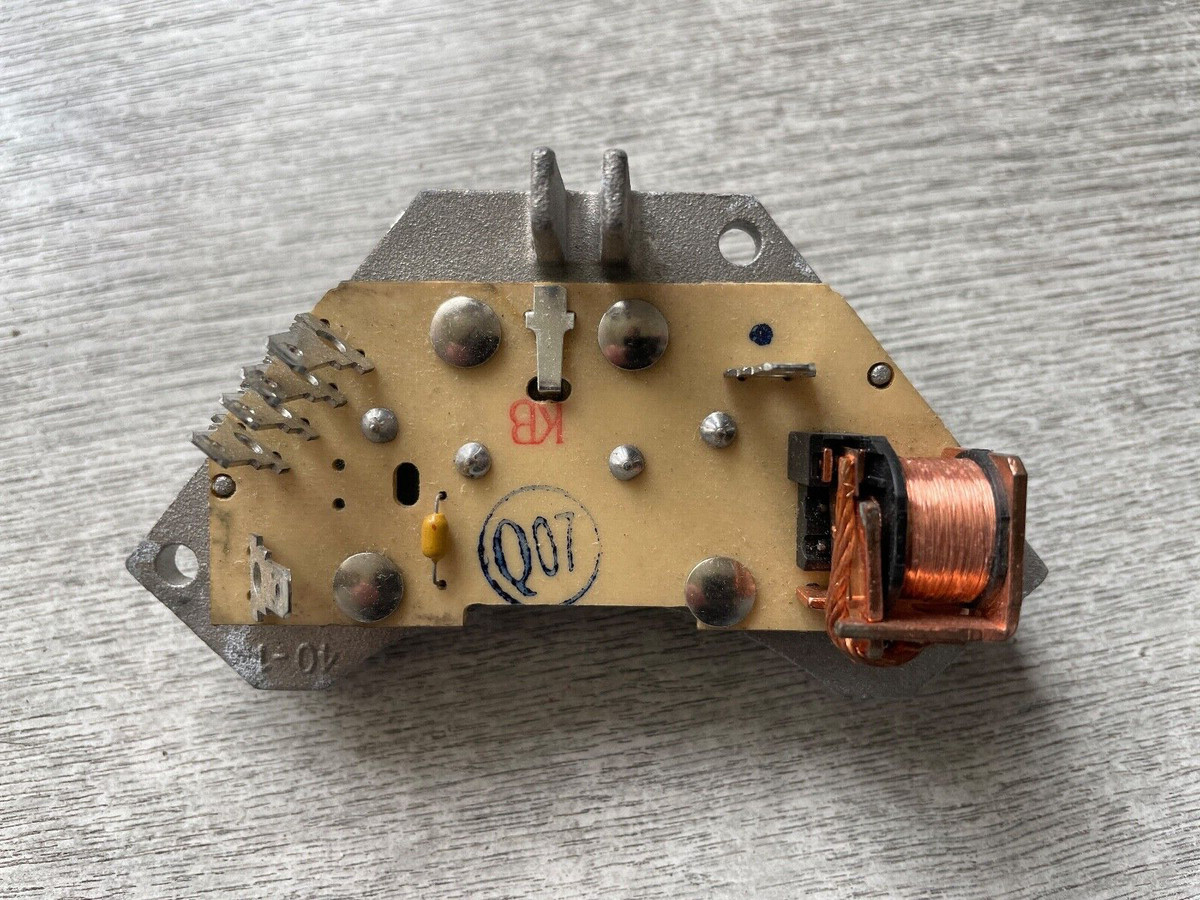 Citroen Peugeot Valeo Heater Fan Motor Resistor 847283W/T 1 30208  