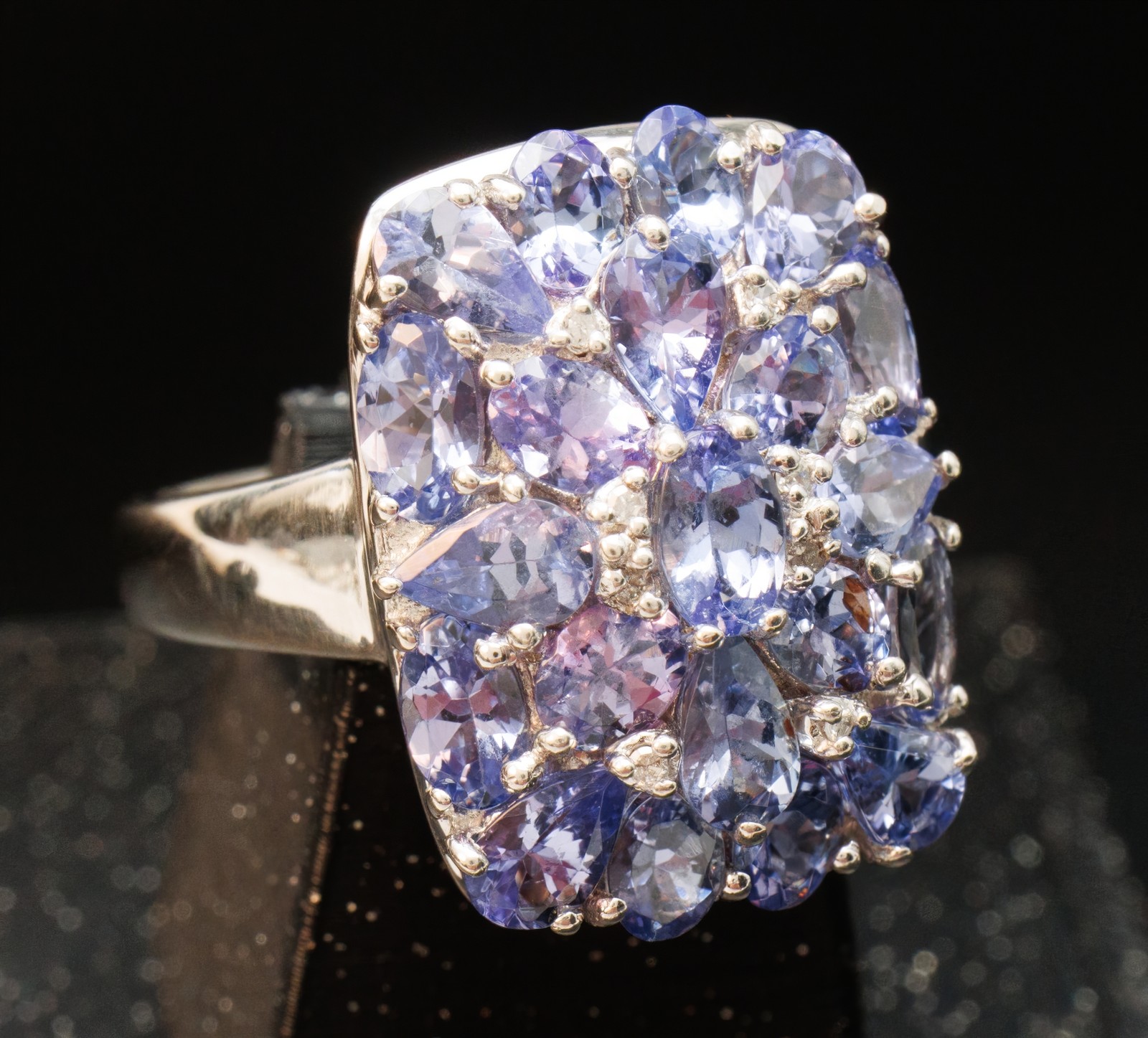 Size 8 Affinity Rectangular Tanzanite Cluster Ste… - image 2