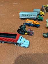 Lot Of N Scale Train Locomotives, Cars And Track