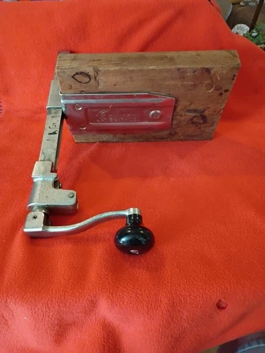 Vintage Edlund Co. Burlington VT Commercial Can Opener Size No. 2 Made in USA FS