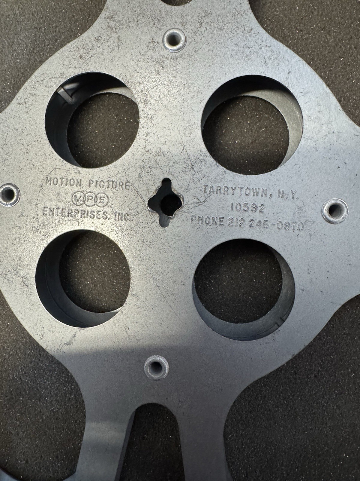 1 - 16mm  800'  EMPTY  METAL  FILM  REEL  TAYLOREEL  (  GREY )     A-     NICE