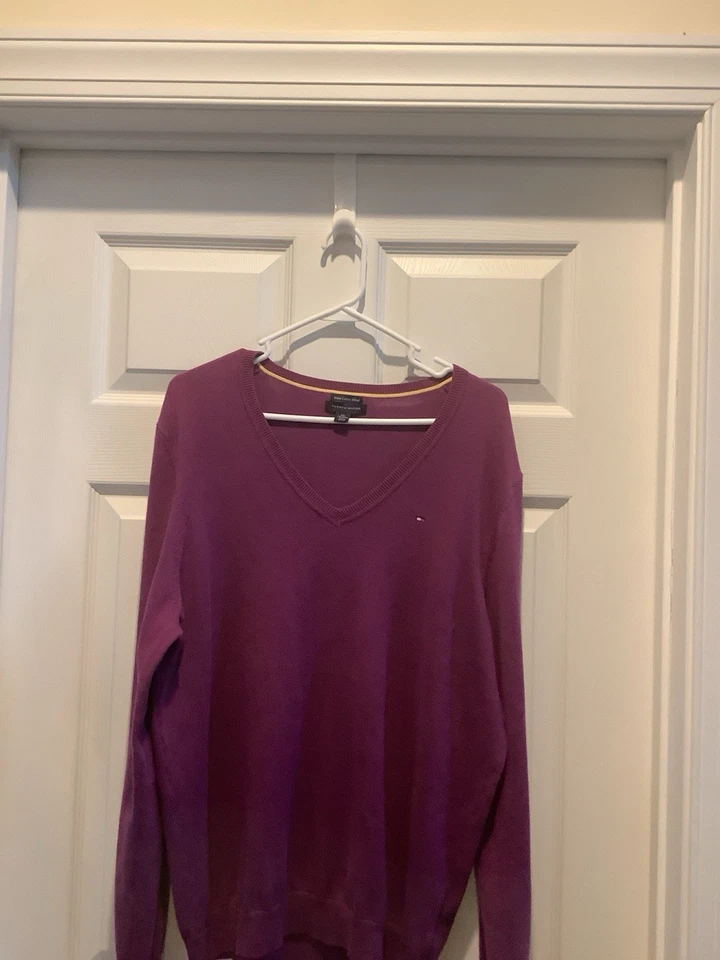 Suéter Tommy Hilfiger Para Hombre Talla 2XL XXL Cuello en V Pima Algodón Púrpura Foto 2 de 4