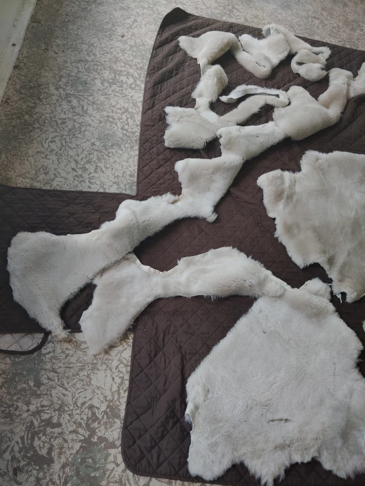 Sheep Skin Lot Scraps Crafting Art Upholstery Sewing Very Soft White Cream - Image 3 of 4