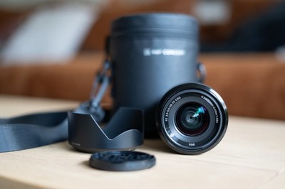 Sony Objektiv SEL 28 70 mm f/3.5 5.6 OSS | Neu