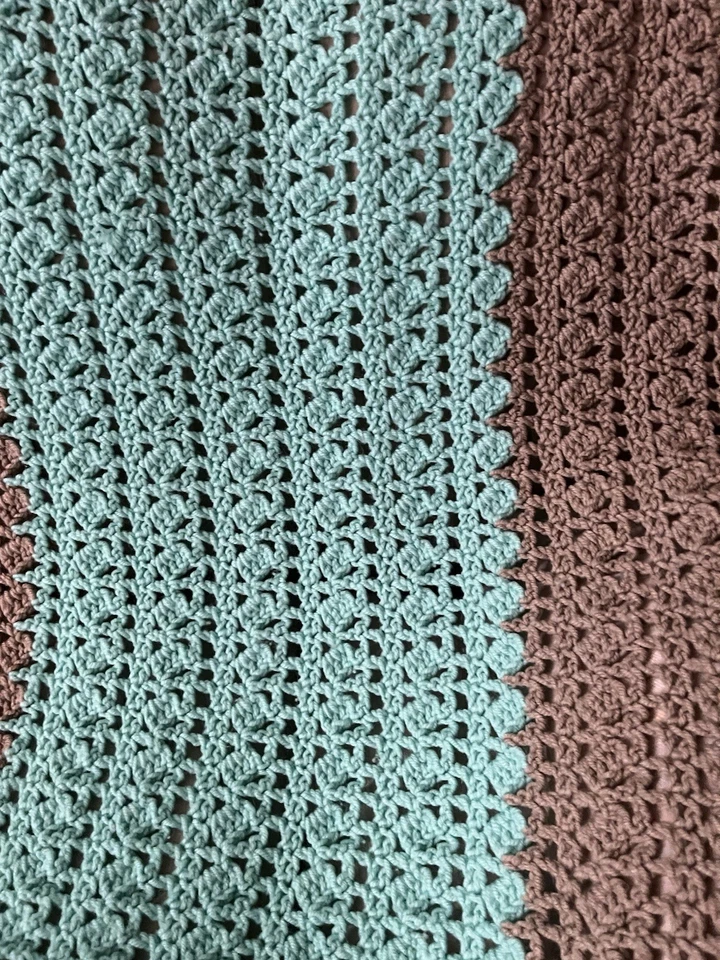 Vintage hecho a mano afgano años 70 verde menta, beige y marrón tiro ~ 64x84 pulgadas Foto 2 de 4