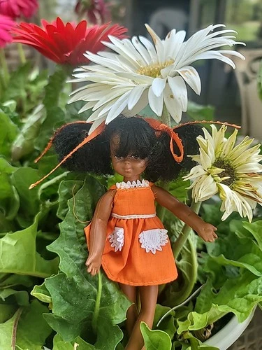 VINTAGE BARBIE CARLA TUTTI’S FRIEND HONG KONG MATTEL ~ ADORABLE 🥰