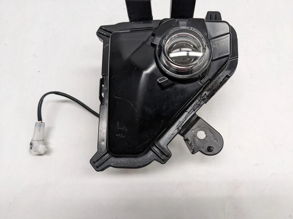 Lexus GX460 Fog Light Lamp Driver's Left 2014 - 2023 - Image 3 of 4