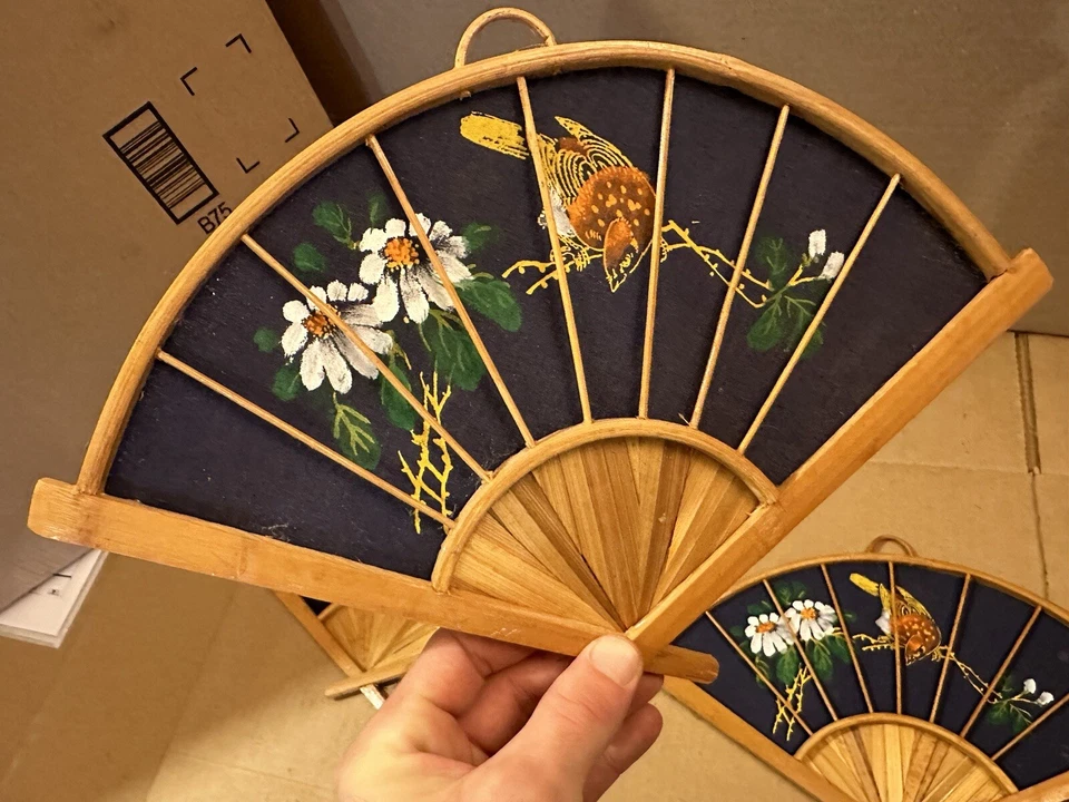 3 abanicos de bambú orientales japoneses pintados a mano asiáticos colgantes de pared arte floral de ratán Foto 4 de 4