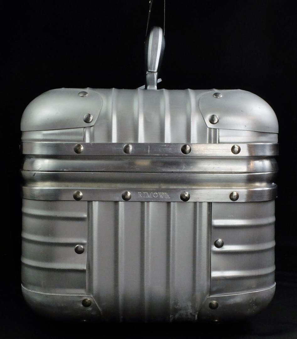 Rimowa 982.73 Vtg Topaz Beauty Case 17L Turnkey Aluminum Rimowa 982.73 Vtg Topaz Beauty Case 17L Turnkey Aluminum