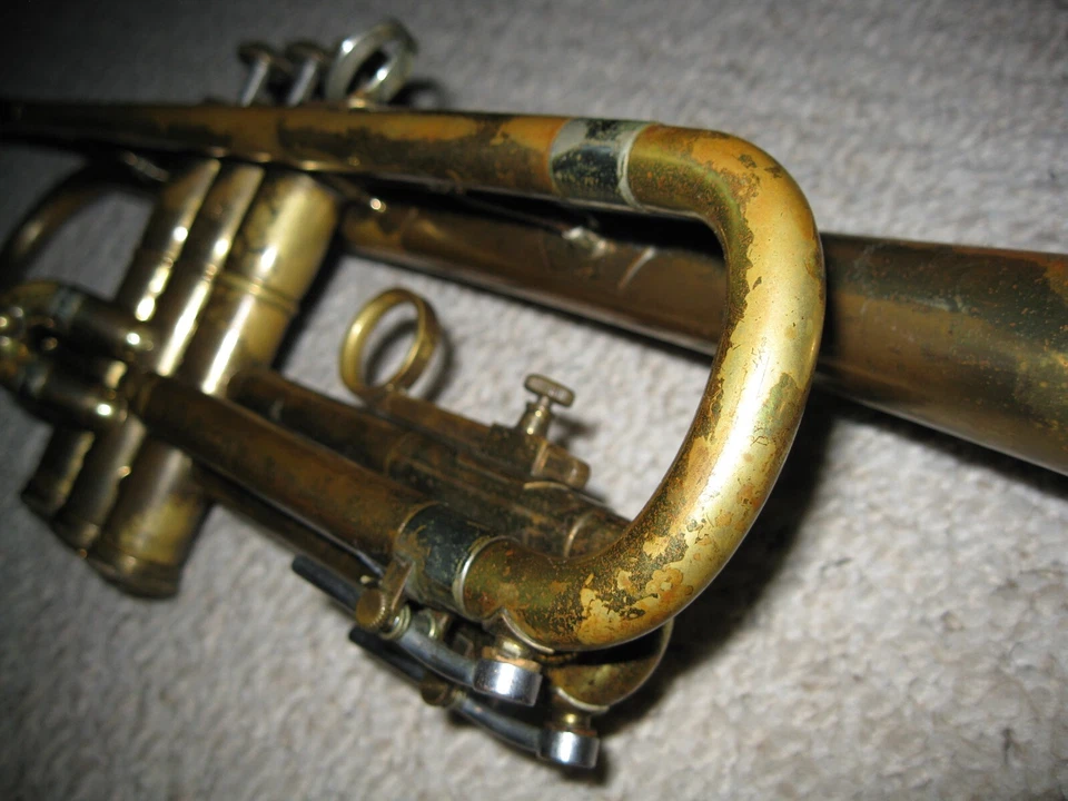 Trompeta Ambassador Usada - Muy Buen Estado de Reproducción Sin Estuche ¡Sin MP!! Foto 3 de 4