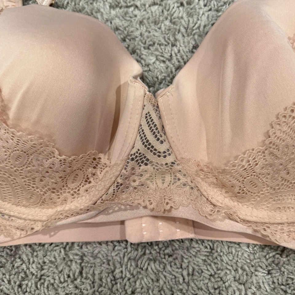 Sujetador push up Jessica Simpson talla 38D beige ribete de encaje inalámbrico cobertura completa Foto 4 de 4