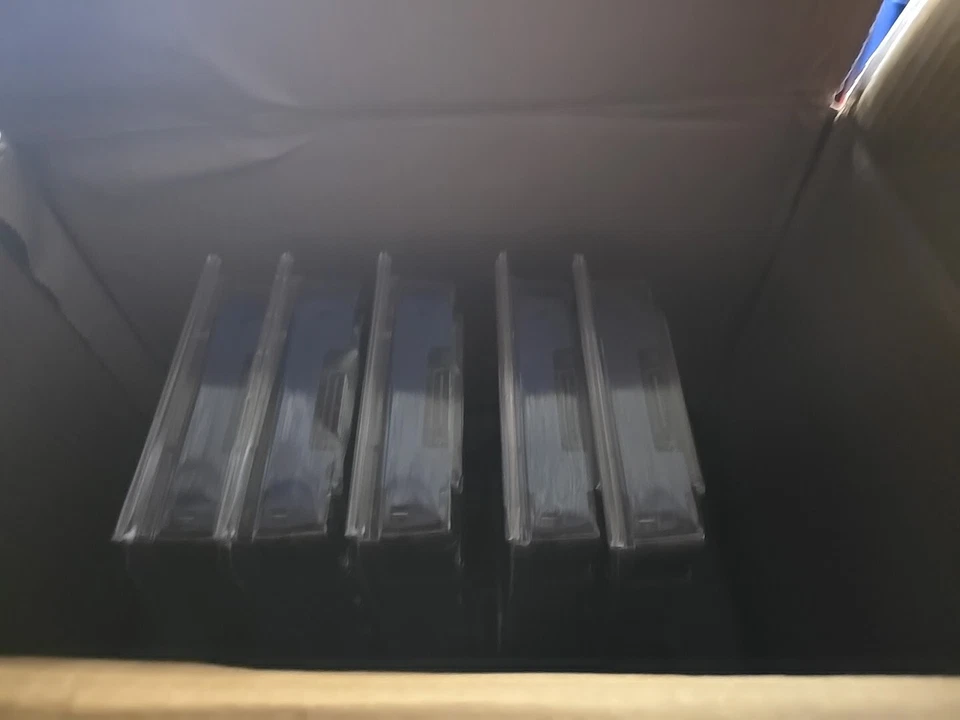 SATAII model # st2000nm0011 EMC 2 2TB 7200 RPM SAS 3.5" HDD new from Sealed cas - Image 3 of 4