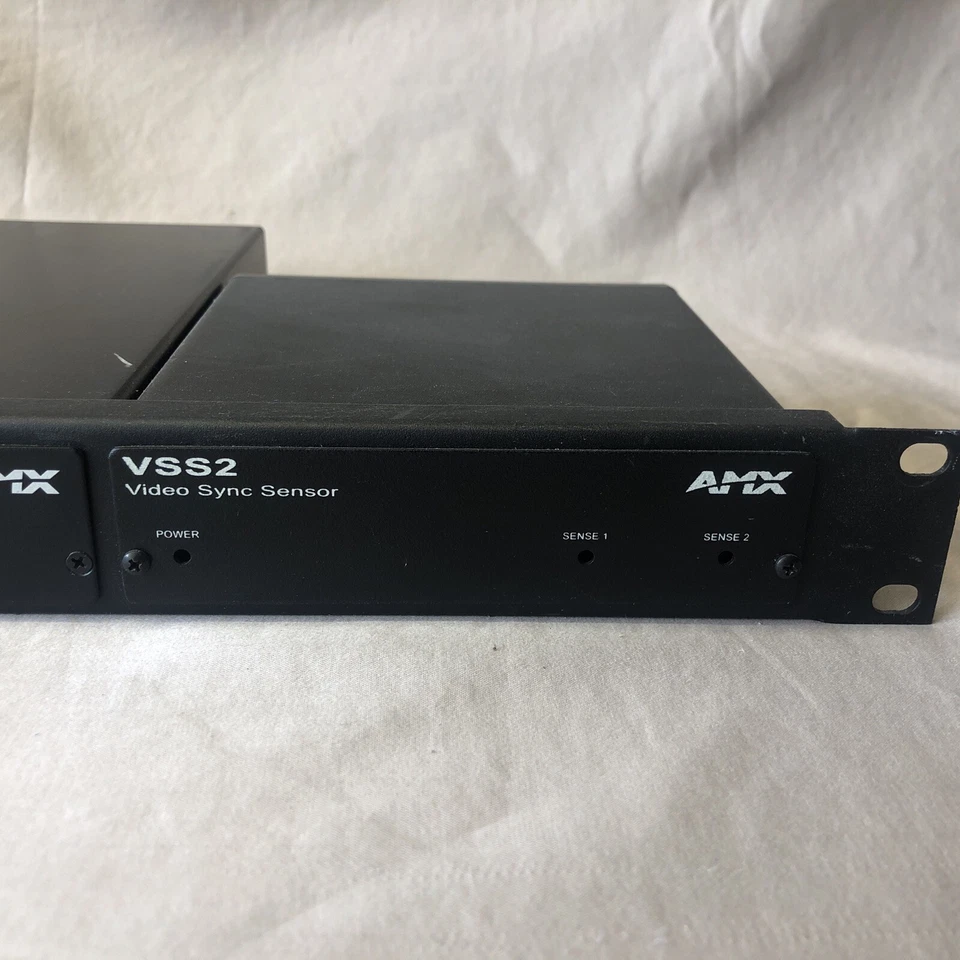 Sensor de sincronización de video AMX VSS2 y 2 fuentes de alimentación Netlinx con cables de alimentación Foto 4 de 4