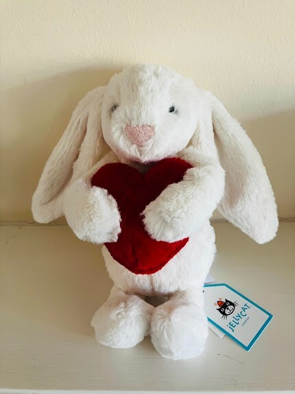 JELLYCAT I AM LITTLE RED LOVE HEART BASHFUL BUNNY NEW WITH TAGS